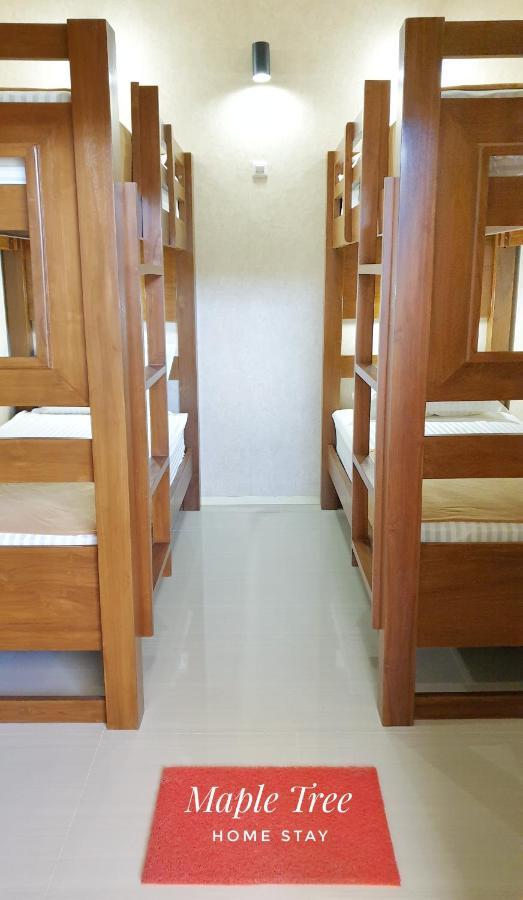 Maple Tree Homestay Maguwo Екстер'єр фото