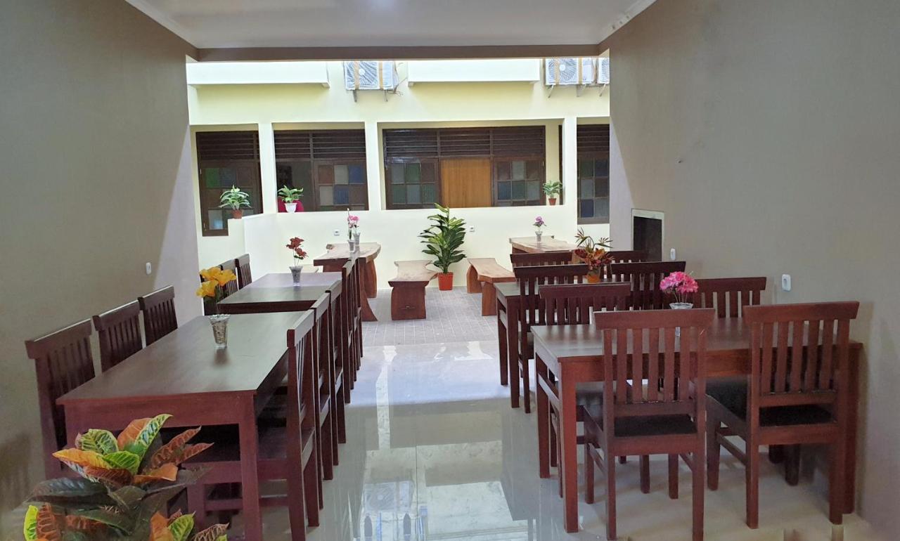 Maple Tree Homestay Maguwo Екстер'єр фото