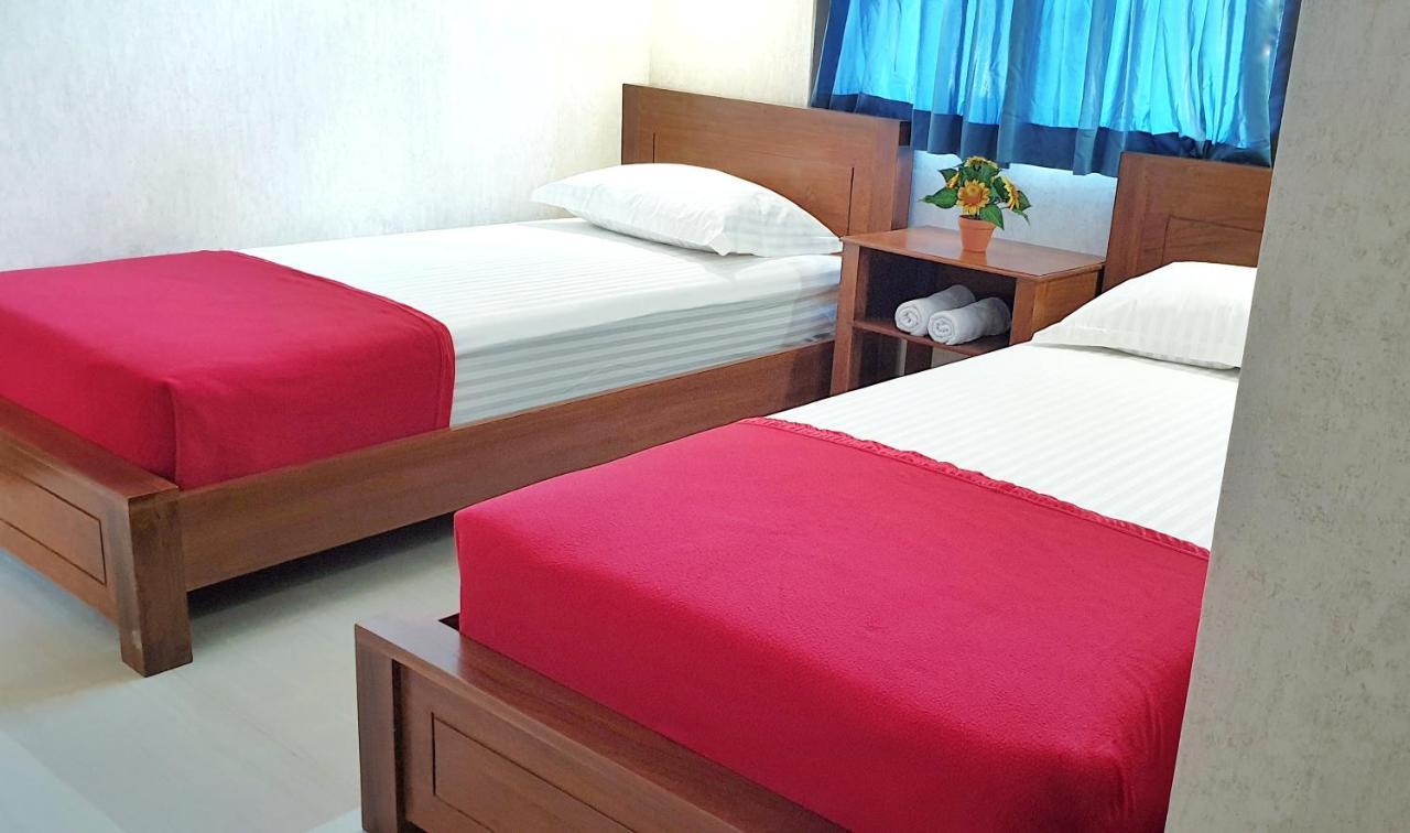Maple Tree Homestay Maguwo Екстер'єр фото