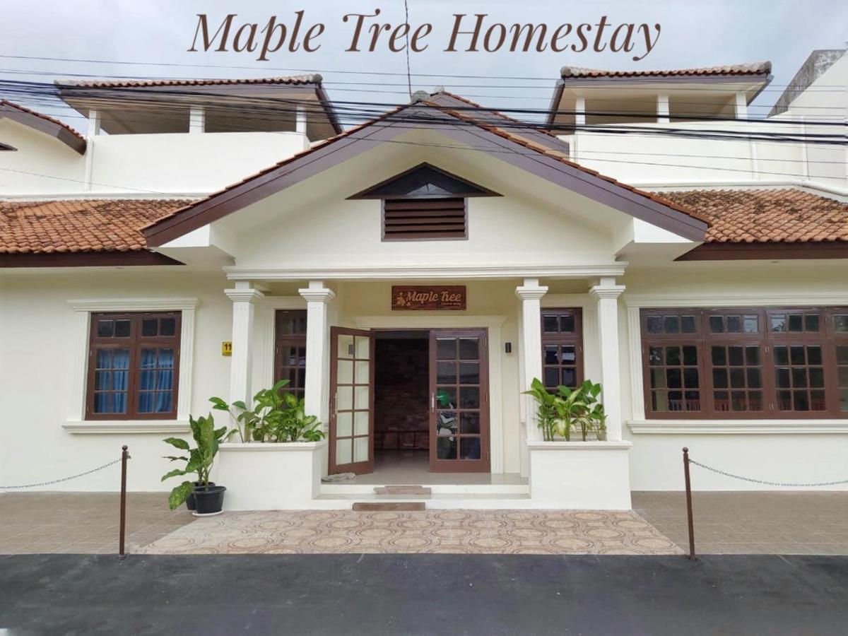 Maple Tree Homestay Maguwo Екстер'єр фото