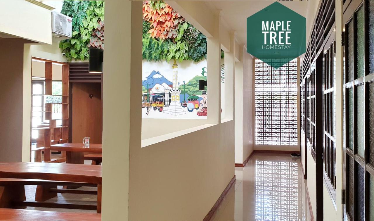 Maple Tree Homestay Maguwo Екстер'єр фото