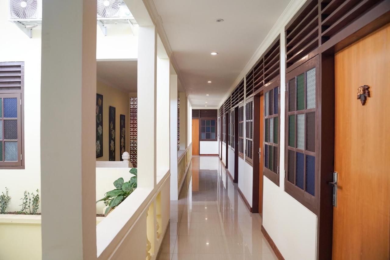 Maple Tree Homestay Maguwo Екстер'єр фото