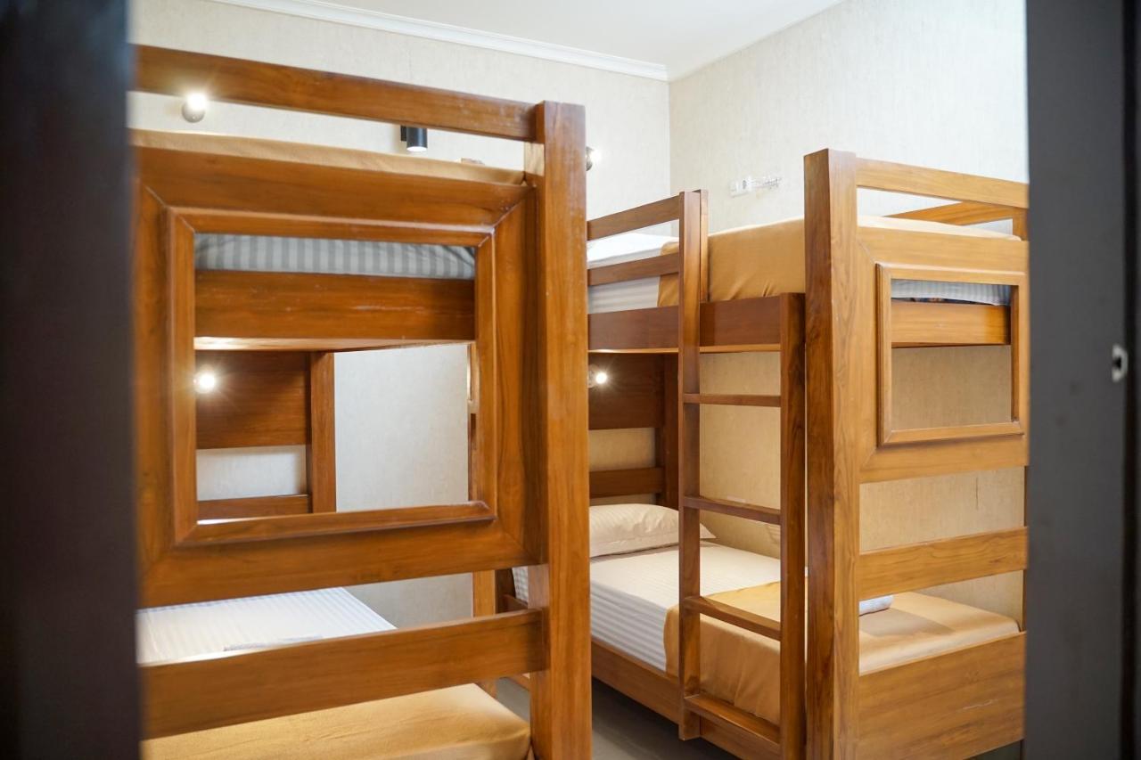 Maple Tree Homestay Maguwo Екстер'єр фото