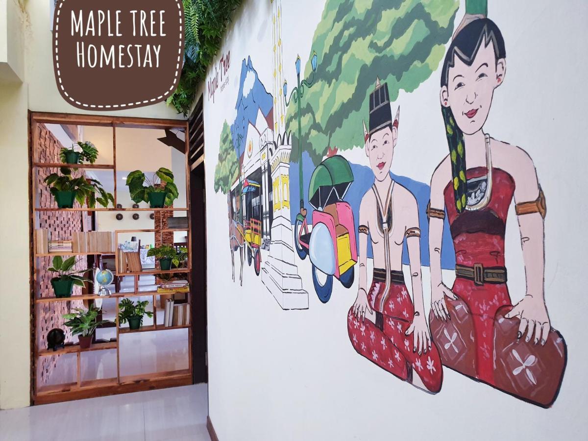 Maple Tree Homestay Maguwo Екстер'єр фото